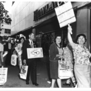 New Haven Shirtmakers picketing at Judy Bond Strike